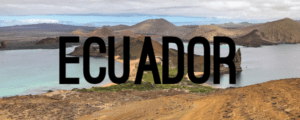 A picture of the ocean and mountains in ecuador.